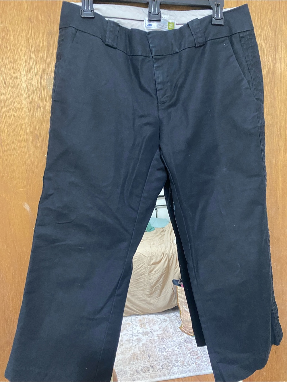 Old Navy Black Women's Capris